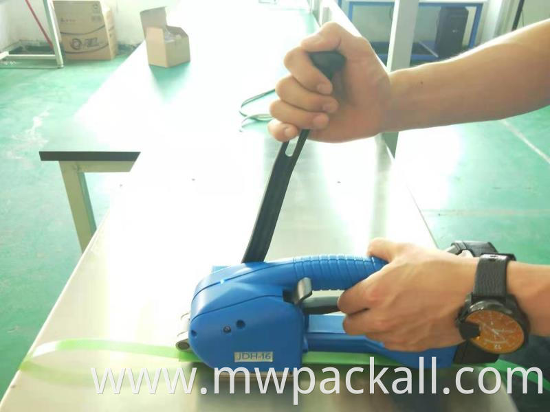 PP/PET 13/16 width PP and pet Hand Strapping /battery powered plastic strapping tool small hand packing machine